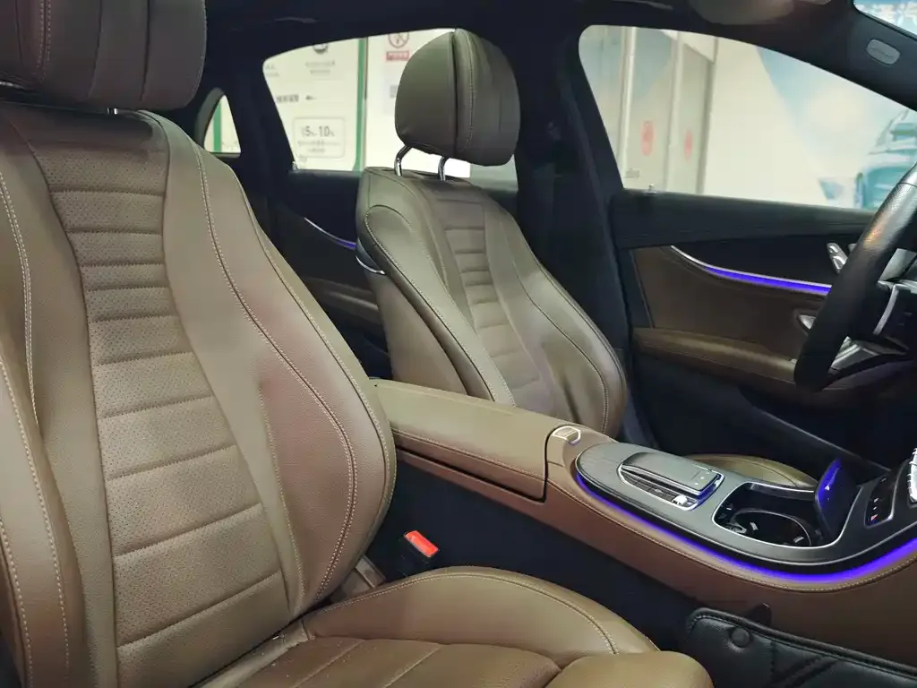 Mercedes-Benz E-Class 2023 из CN, фото 3