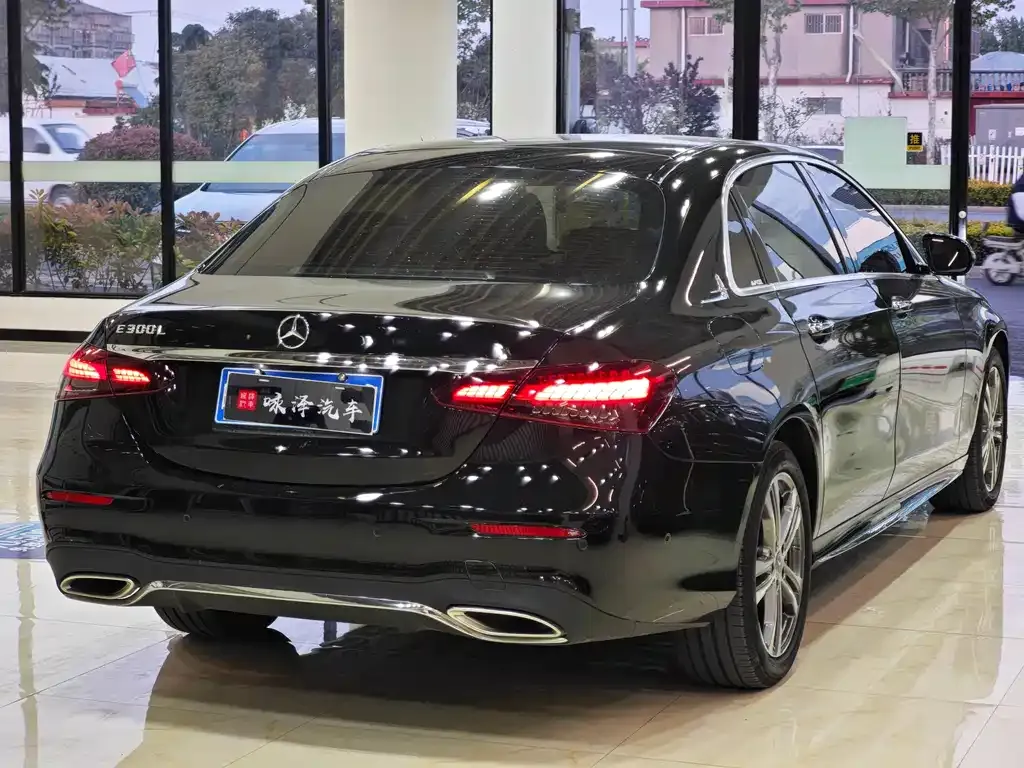 Mercedes-Benz E-Class 2023 из CN, фото 9