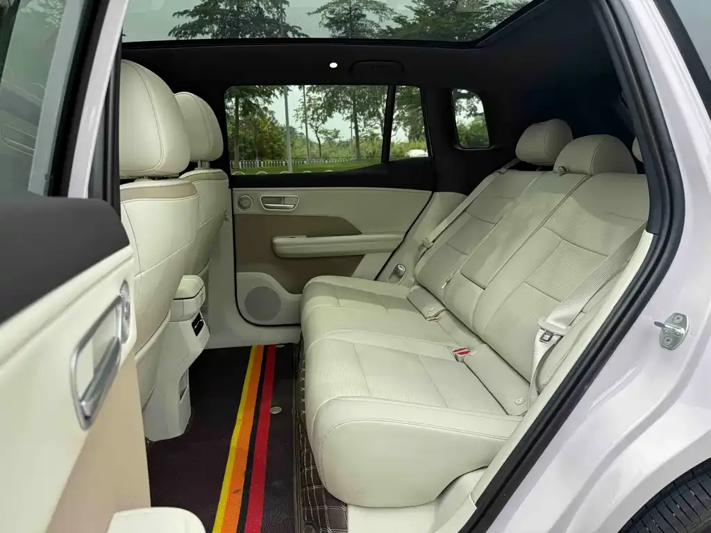 Toyota Platinum 3X 2025 из CN, фото 6