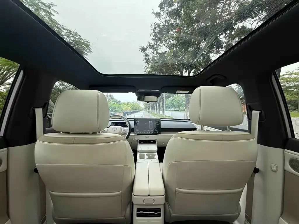 Toyota Platinum 3X 2025 из CN, фото 4