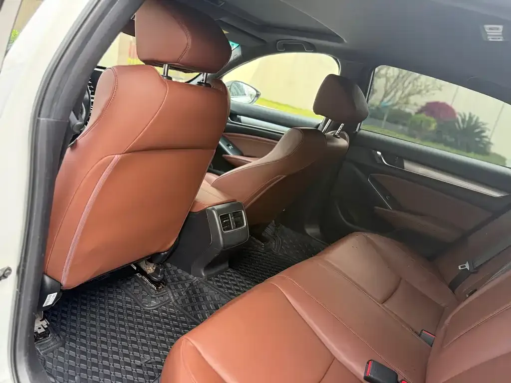 Honda Inspire 2023 из CN, фото 4