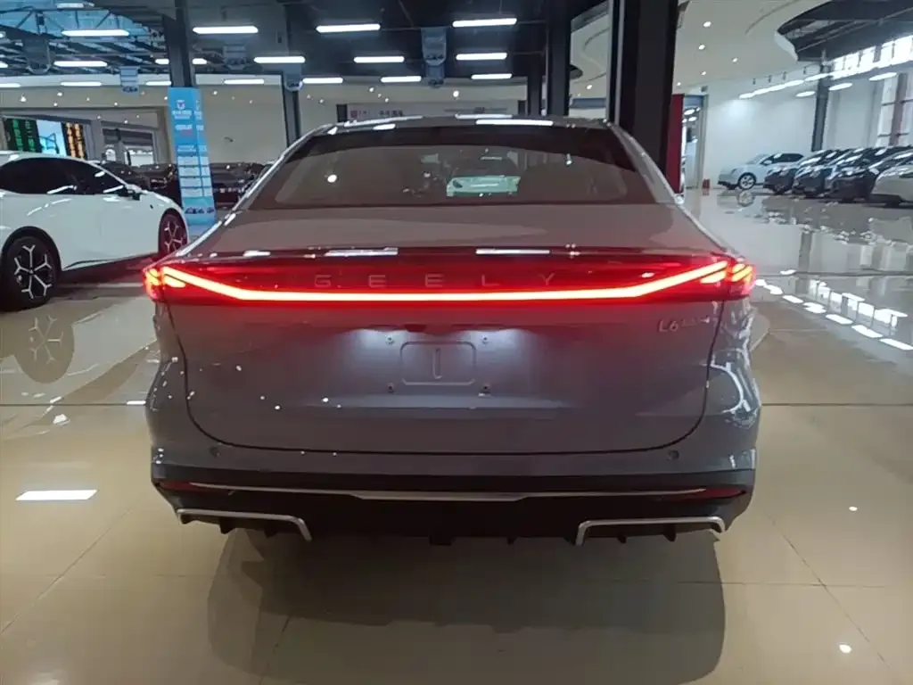 Geely Galaxy L6 2025 из CN, фото 4