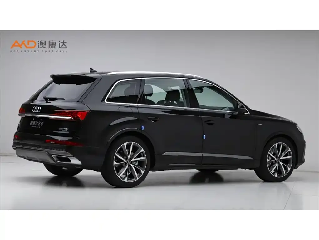 Audi Q7 2022 из CN, фото 2