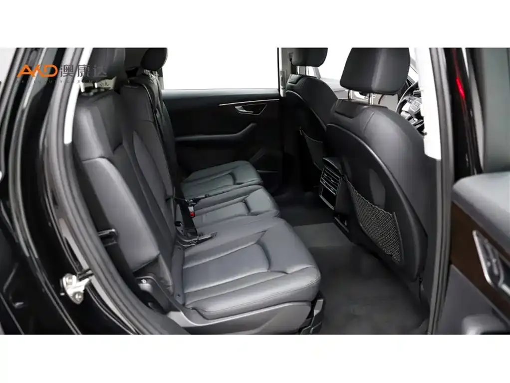 Audi Q7 2022 из CN, фото 9