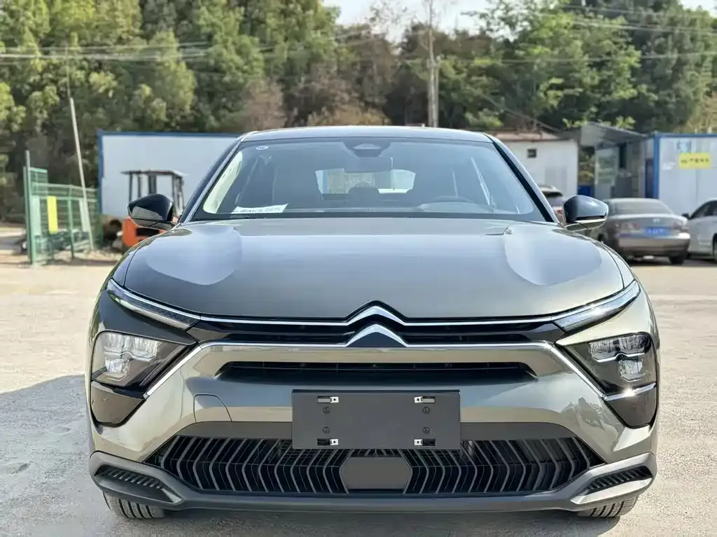 Citroen C5 X 2025 из CN, фото 9