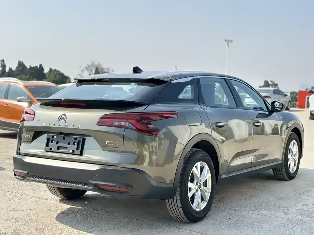 Citroen C5 X 2025 из CN, фото 5