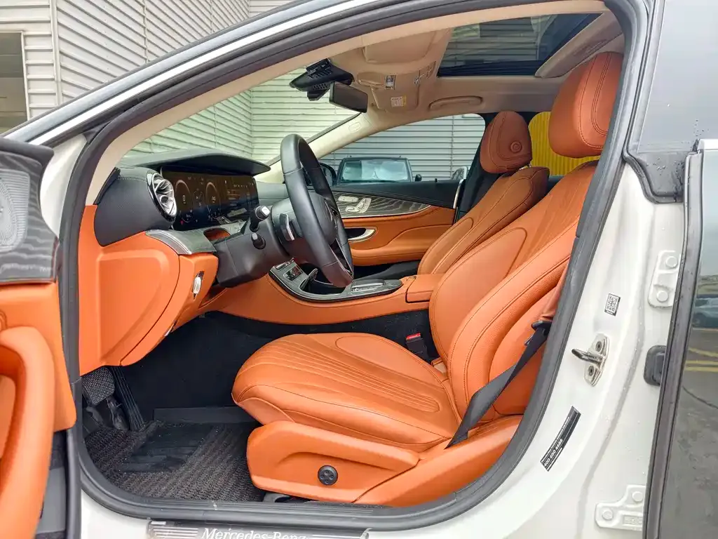 Mercedes-Benz CLS — фото 8