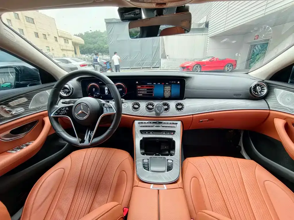 Mercedes-Benz CLS — фото 3