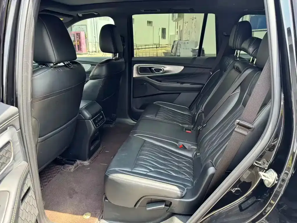 GAC Motor Trumpchi GS8 — фото 4