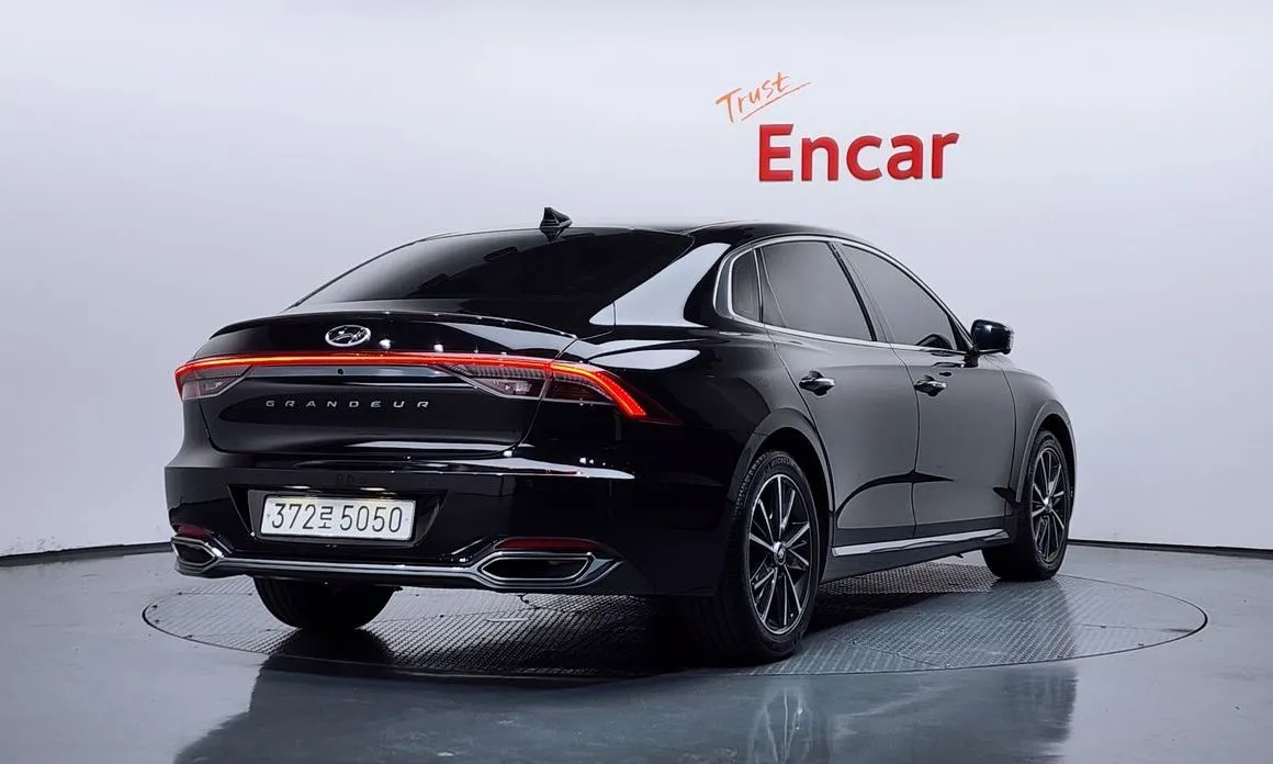 Hyundai Grandeur 2022 из KR, фото 5