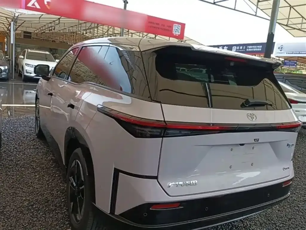 Toyota Platinum 3X 2025 из CN, фото 4