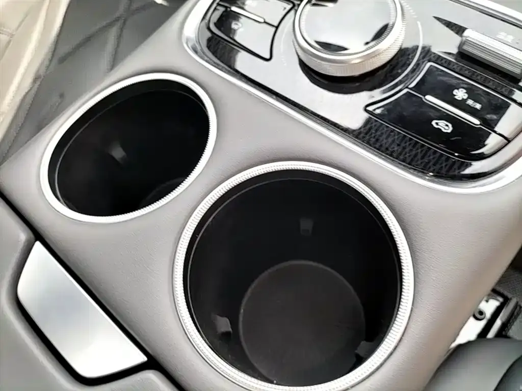 Geely Galaxy L6 — фото 6