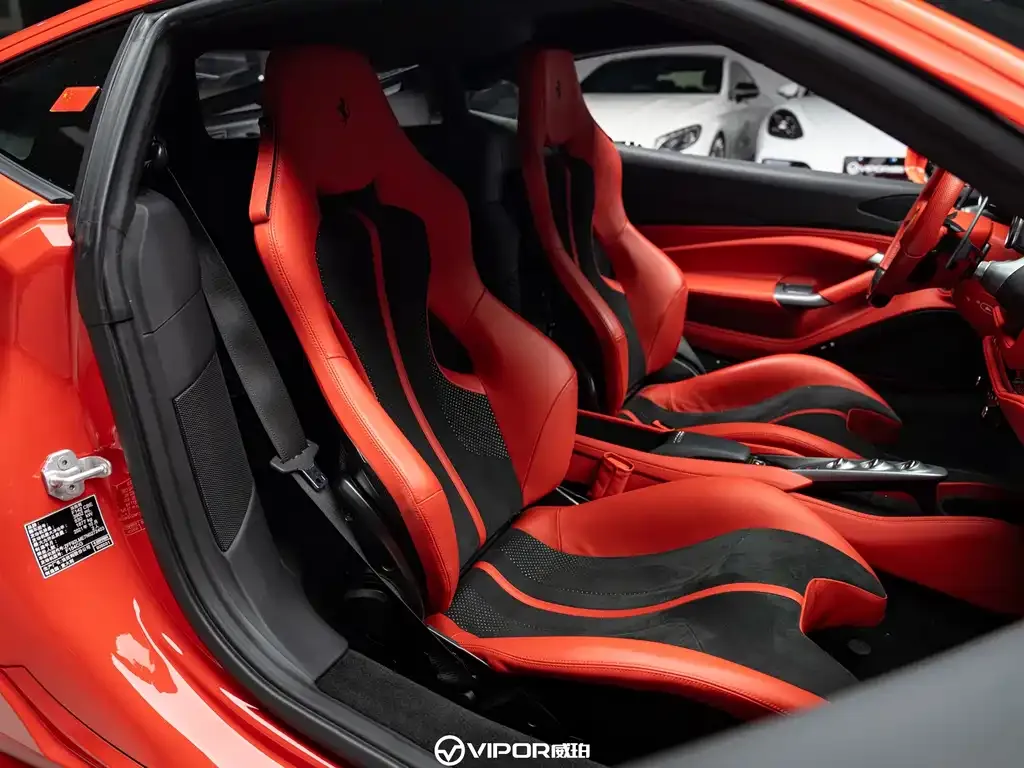 Ferrari F8 — фото 7
