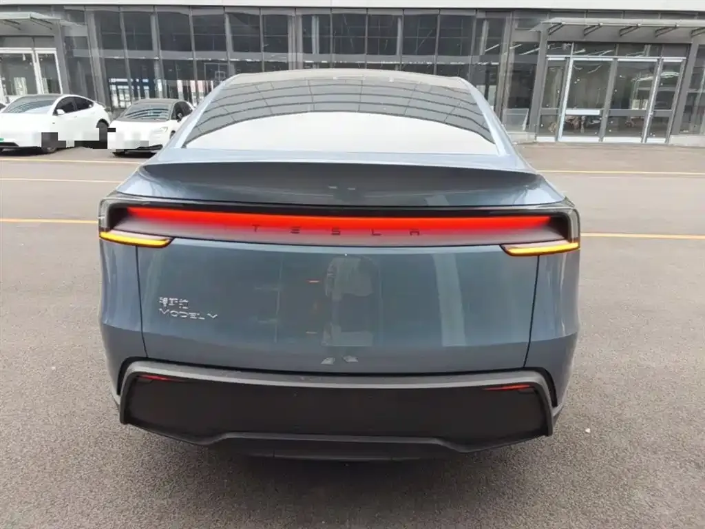 Tesla Model Y 2025 из CN, фото 3