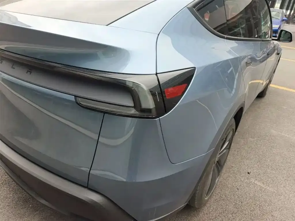 Tesla Model Y 2025 из CN, фото 5