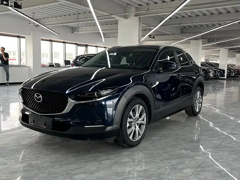 Mazda CX-30 — фото 1