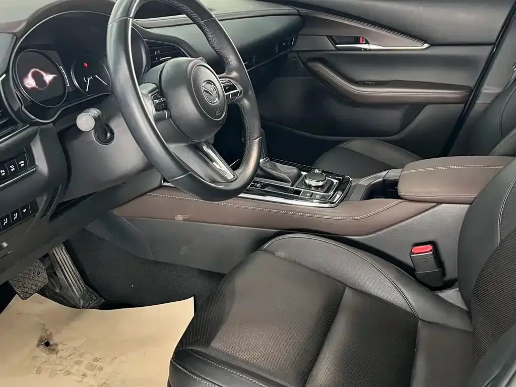 Mazda CX-30 — фото 4