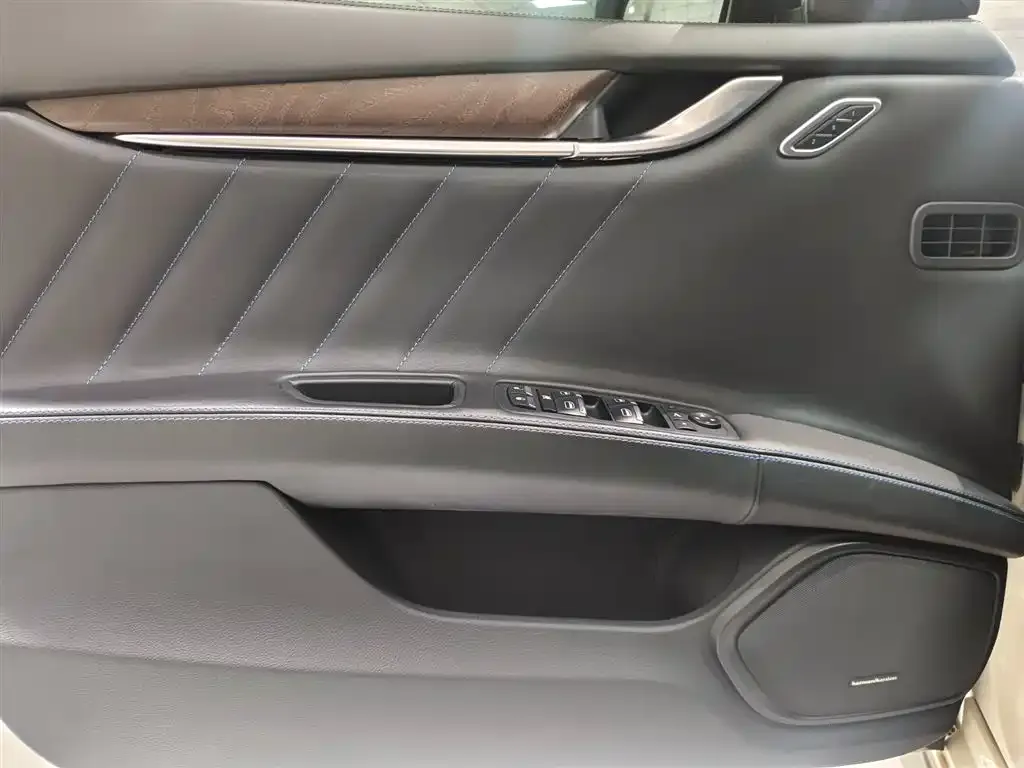 Maserati Ghibli — фото 2