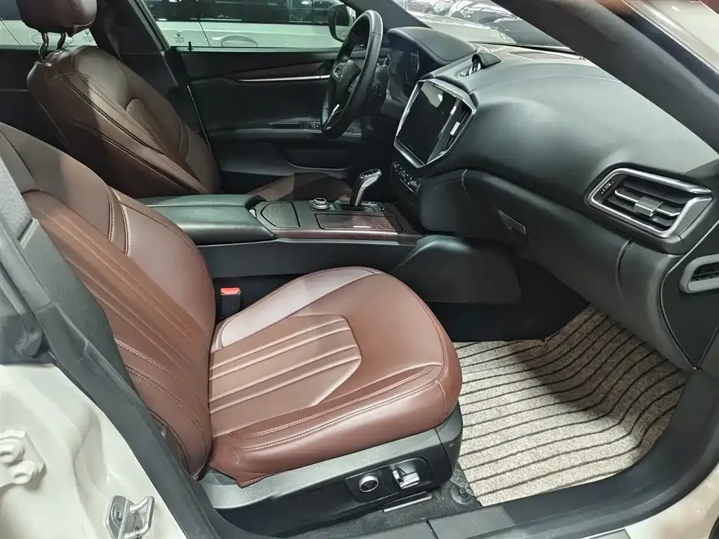 Maserati Ghibli — фото 3