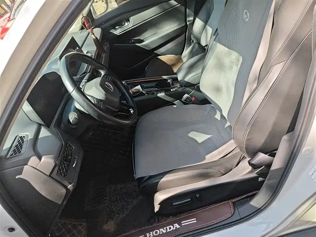 Honda Accord — фото 10