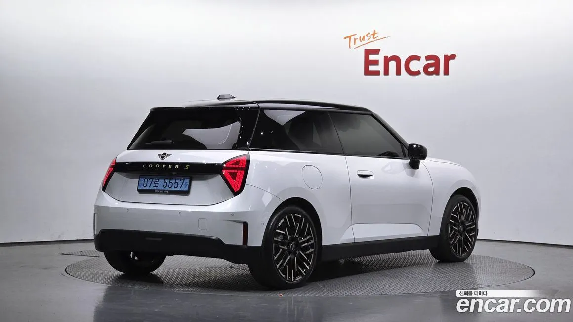 Mini Cooper 2024 из KR, фото 3