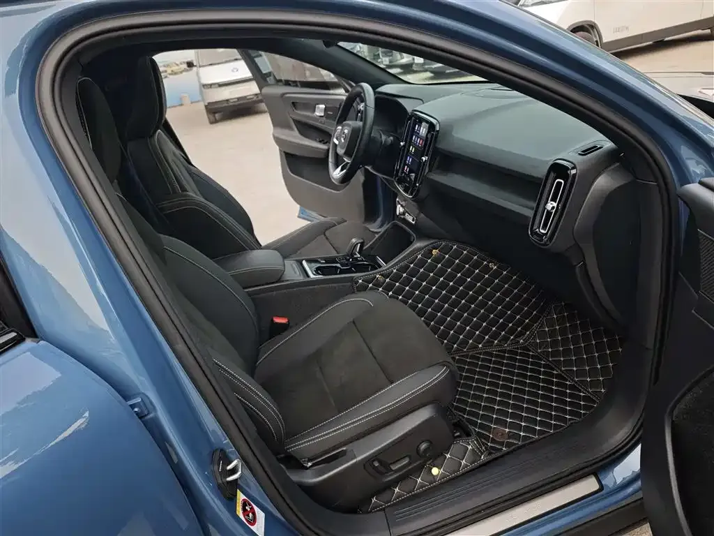 Volvo C40 2023 из CN, фото 6