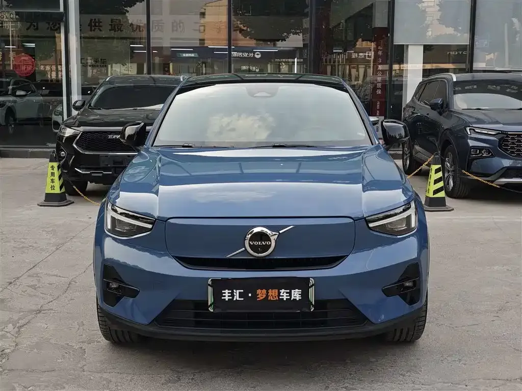 Volvo C40 2023 из CN, фото 4