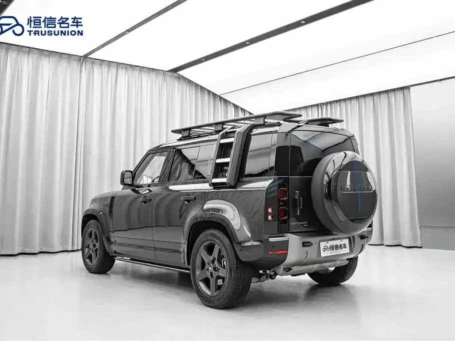 Land Rover Defender — фото 6