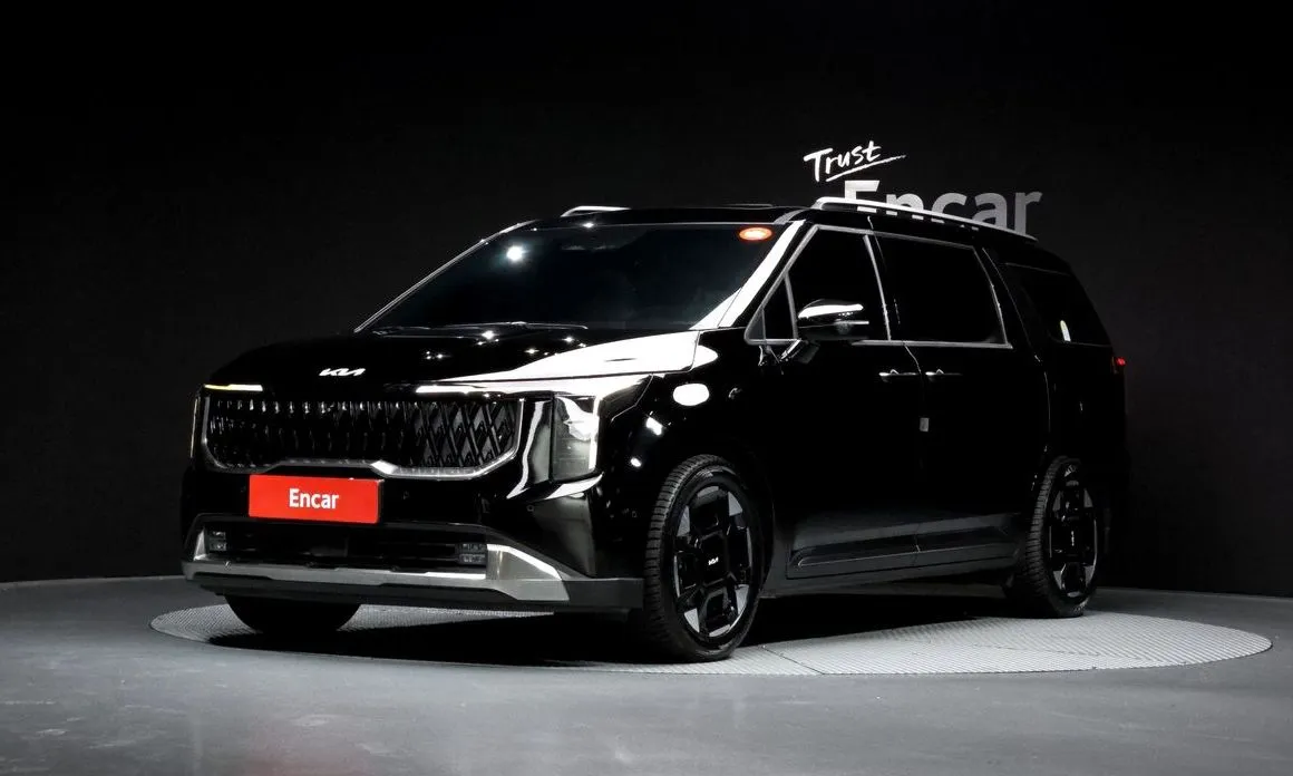 Kia Carnival — фото 1