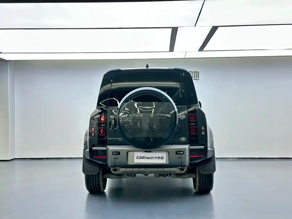 Land Rover Defender — фото 4