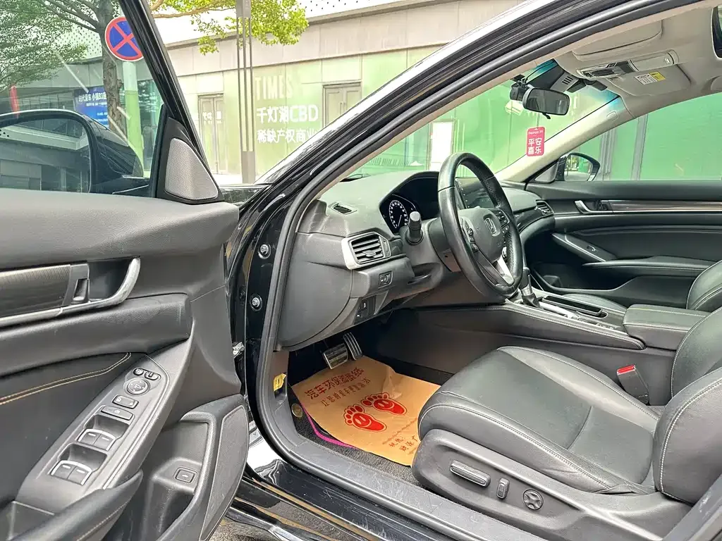 Honda Accord 2021 из CN, фото 2