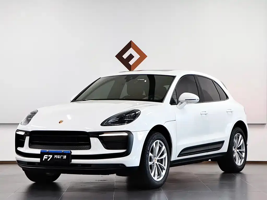 Porsche Macan — фото 1