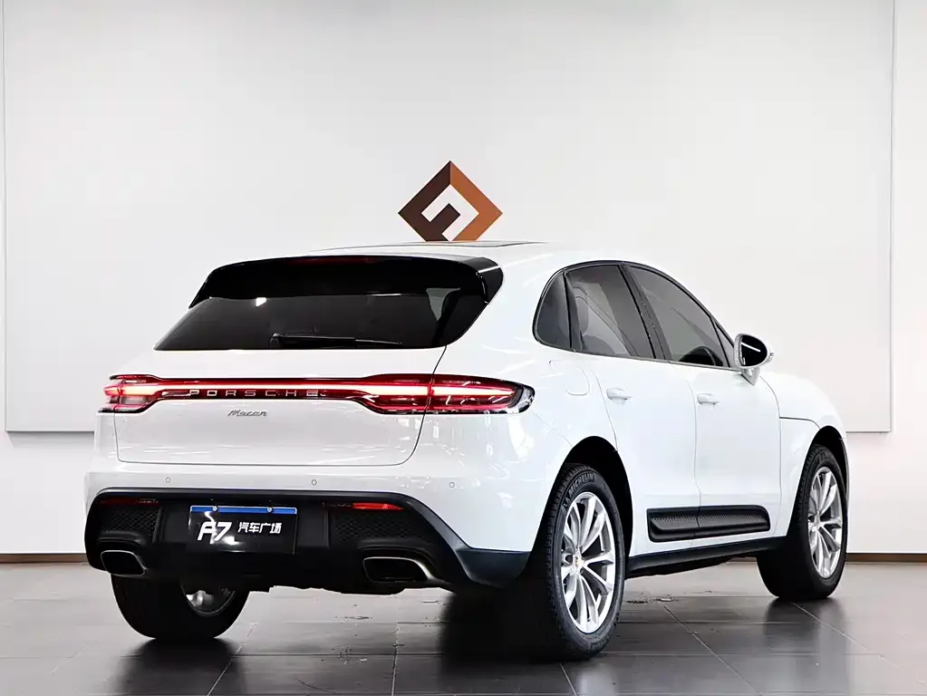 Porsche Macan — фото 5
