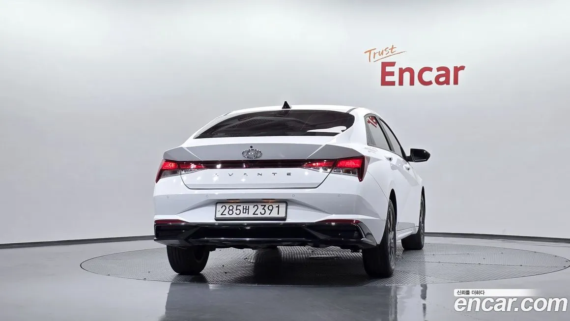 Hyundai AVANTE — фото 2