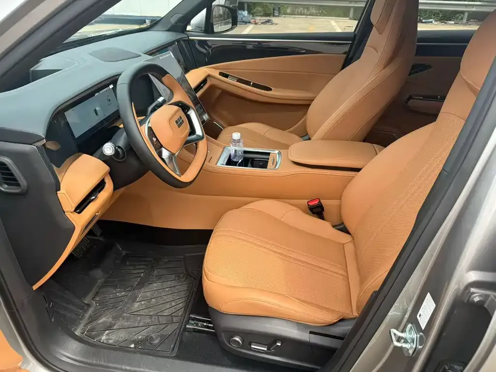 Geely Galaxy L7 — фото 2