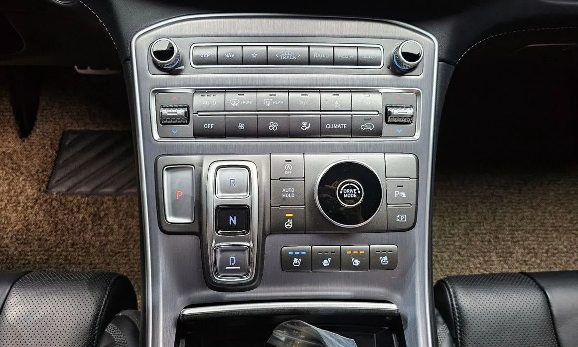 Hyundai Santafe — фото 9