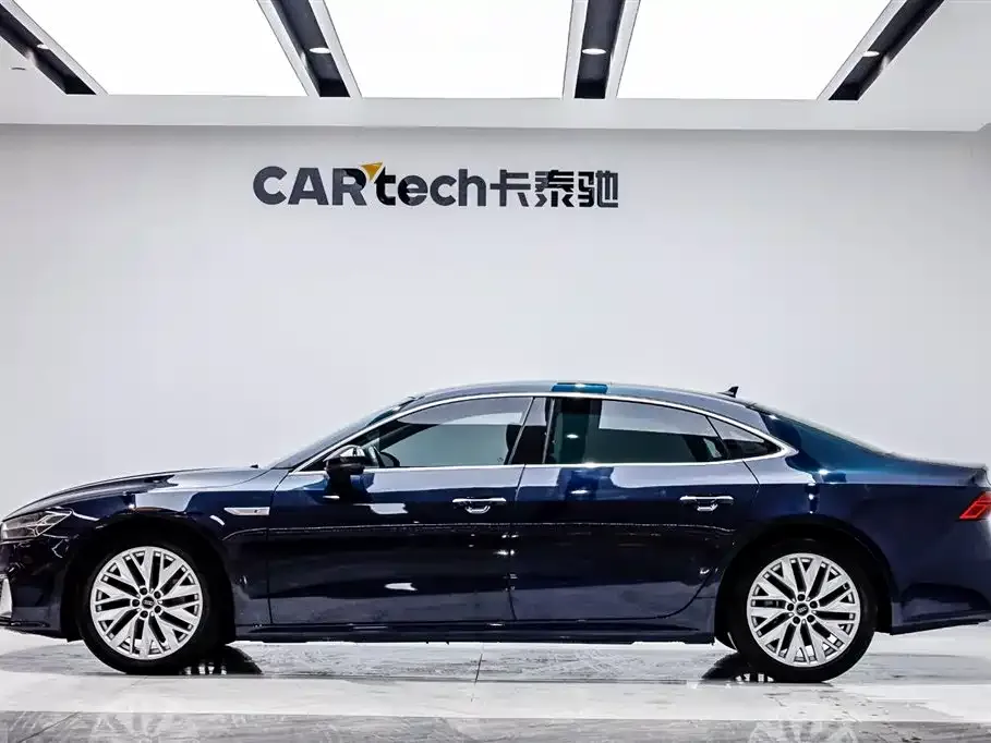 Audi A7L — фото 5