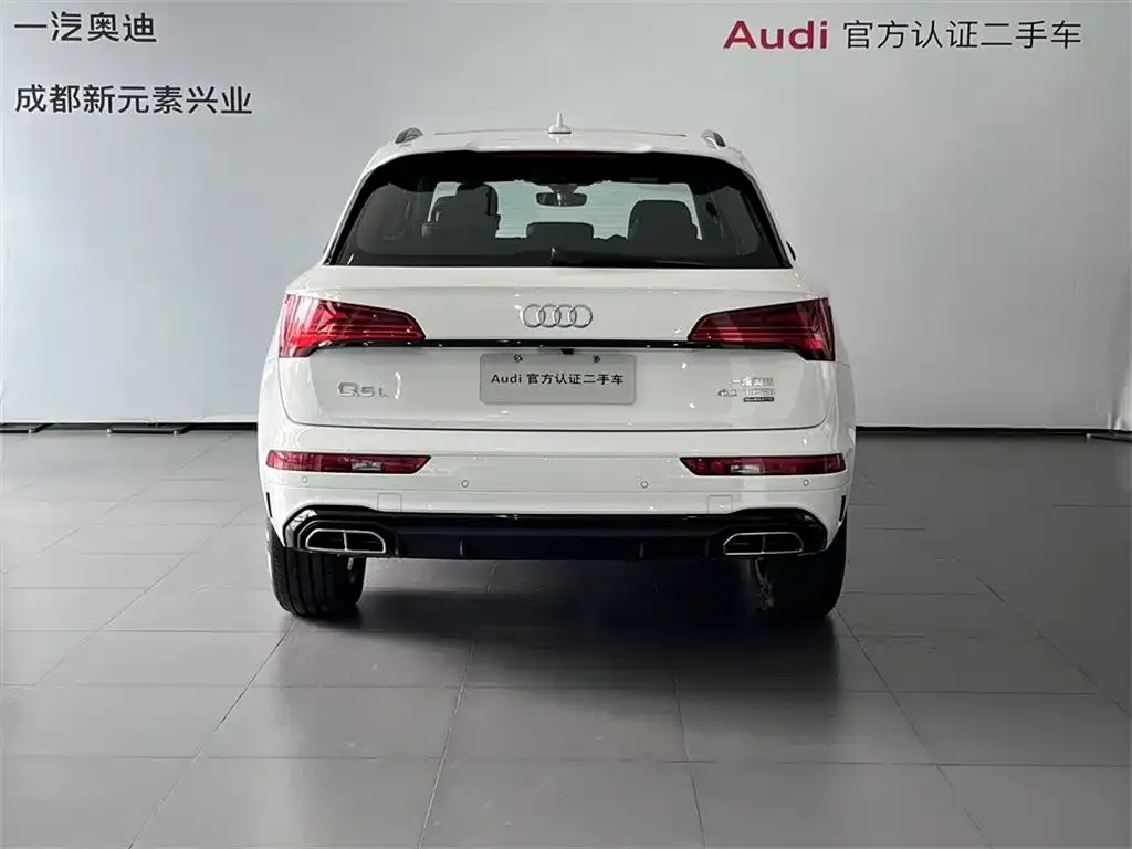 Audi Q5L — фото 3