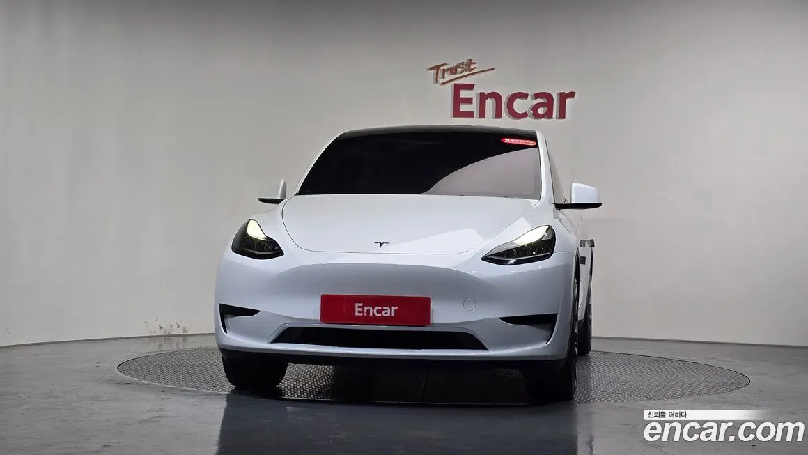 Tesla Model Y — фото 7