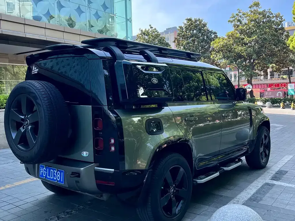 Land Rover Defender — фото 10