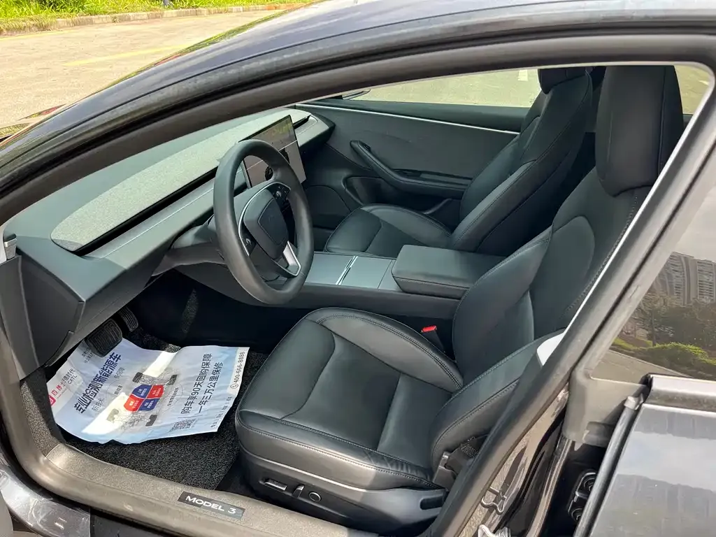 Tesla Model 3 — фото 4