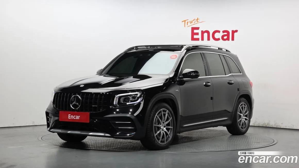 Mercedes-Benz GLB-Class — фото 1