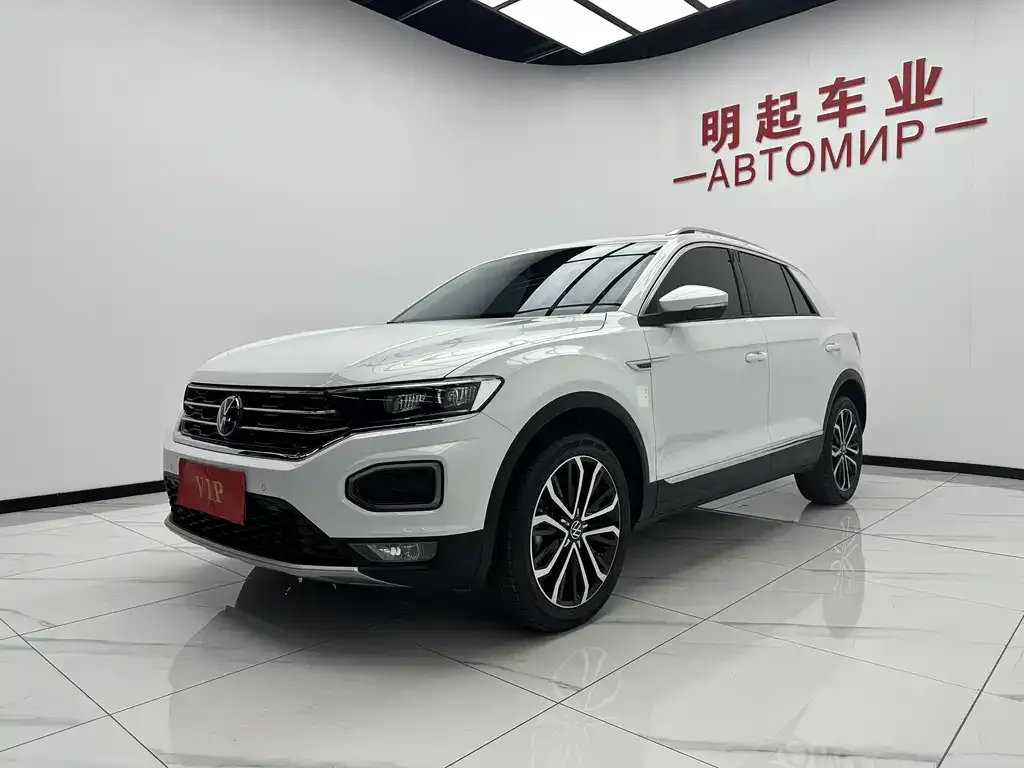 Volkswagen T-Roc — фото 9