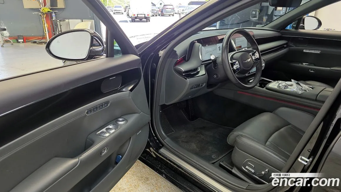 Genesis G90 2023 из KR, фото 8