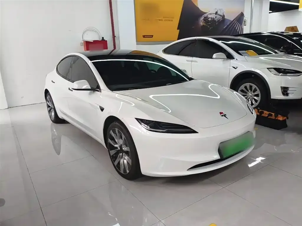Tesla Model 3 — фото 4