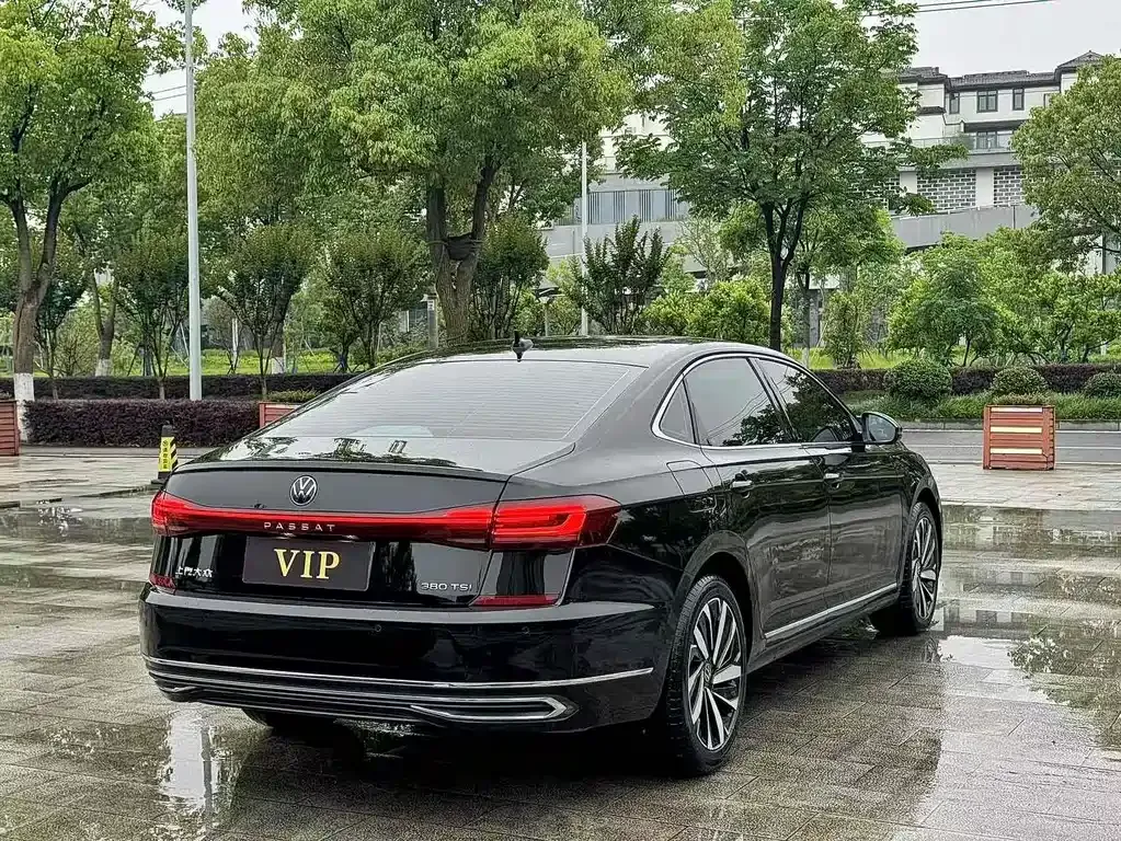 Volkswagen Passat — фото 3