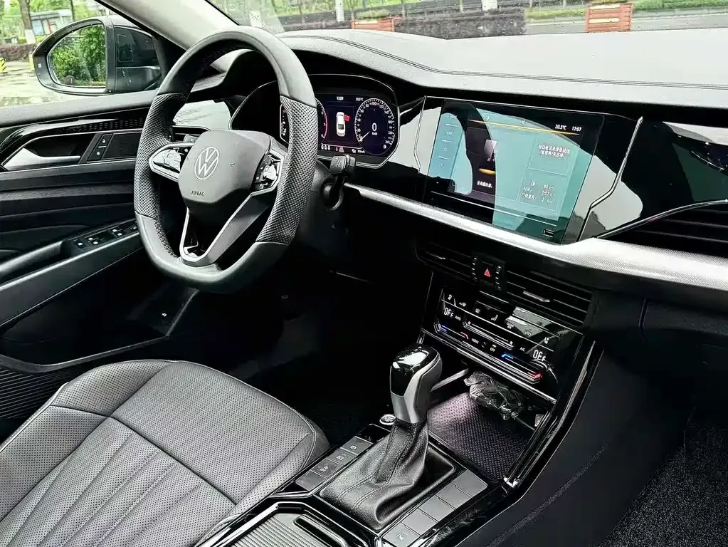Volkswagen Passat — фото 5