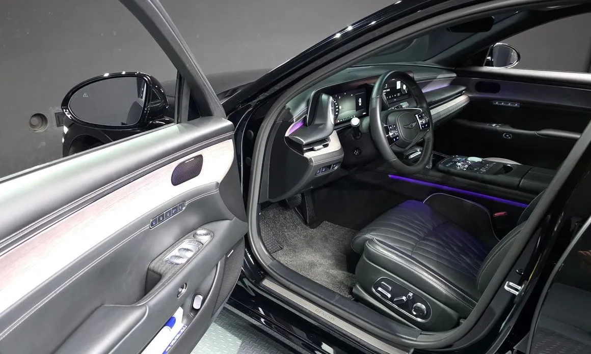 Genesis G90 2024 из KR, фото 9
