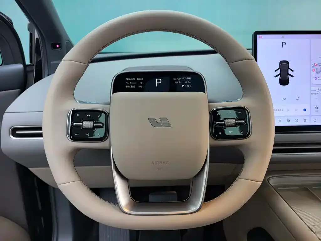 Li Auto i6 — фото 10