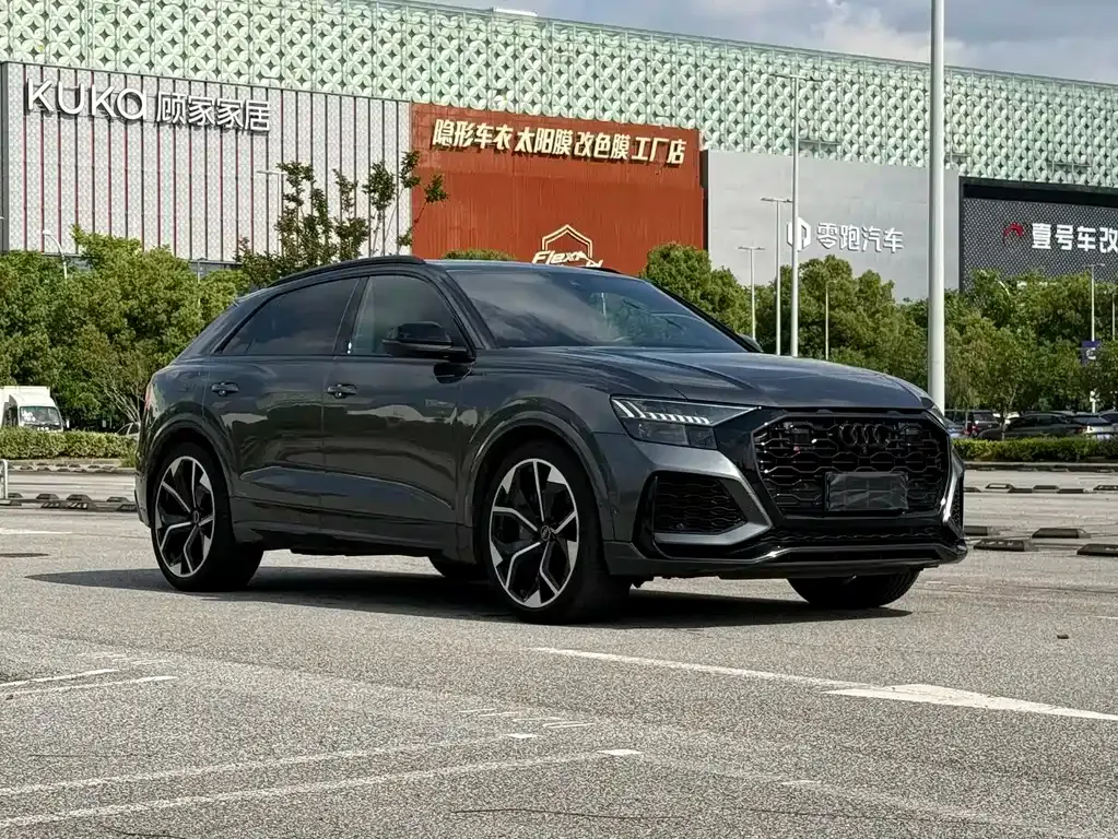 Audi RS Q8 2021 из CN, фото 10